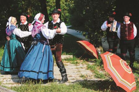 Pohod ob reki, ki povezuje (3)